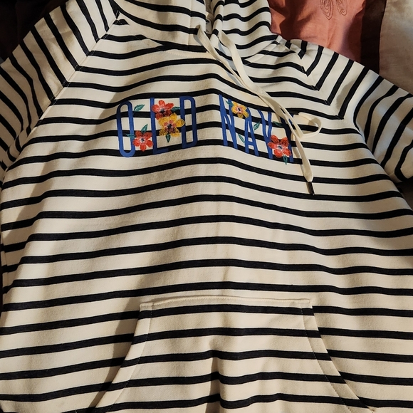 OLD NAVY GRAPHIC HOODIE SWEATSHIRT - Picture 12 of 12